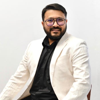 Portrait of Shiv Kher, REALTOR® – Edmonton & Surrounding Areas.